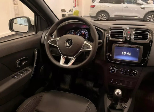 Renault Logan Intense 1.6 2026