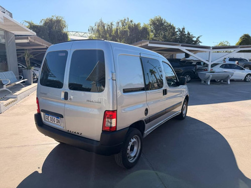 Peugeot Partner 1.6 Confort 2019