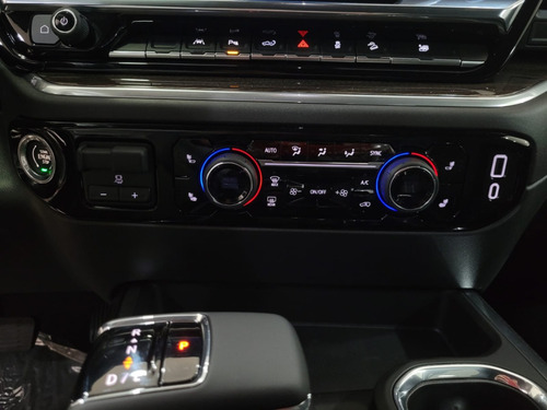 Chevrolet Silverado 5.3 V8 4X4 Z71 TRAIL BOSS AT10 2026