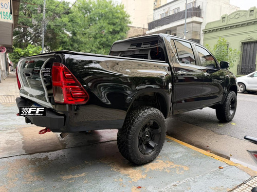 Toyota Hilux Pick-Up 2.8 Cd Srx 177cv 4x4 At 2016
