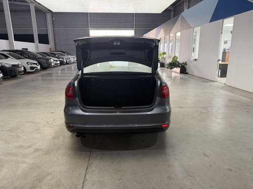 Volkswagen Vento 2.0 Sportline Tsi 200cv 2013