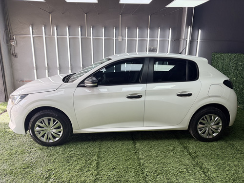 Peugeot 208 1.2 Like 2021