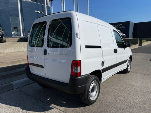 Peugeot Partner 1.6 Hdi Furgon Confort 92 2024