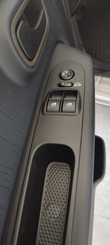 Fiat Mobi 1.0 Trekking 2025