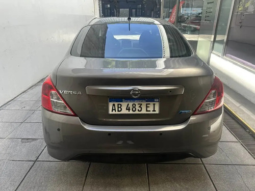Nissan Versa 1.6 Advance Mt 2017