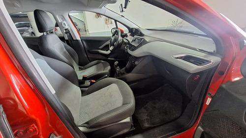 Peugeot 208 ACTIVE 1.5 N 5P 2015