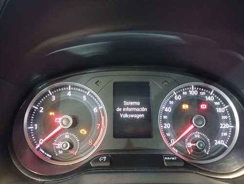 Volkswagen Voyage 1.6 Trendline L/17 2018