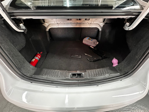 Ford Fiesta 1.6 TITANIUM KD 4P L13 2016