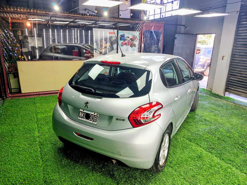 Peugeot 208 1.5 Allure Touchscreen 2014