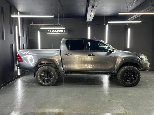 Toyota Hilux 2.8 TDI 4X4 DC SR L16 2017
