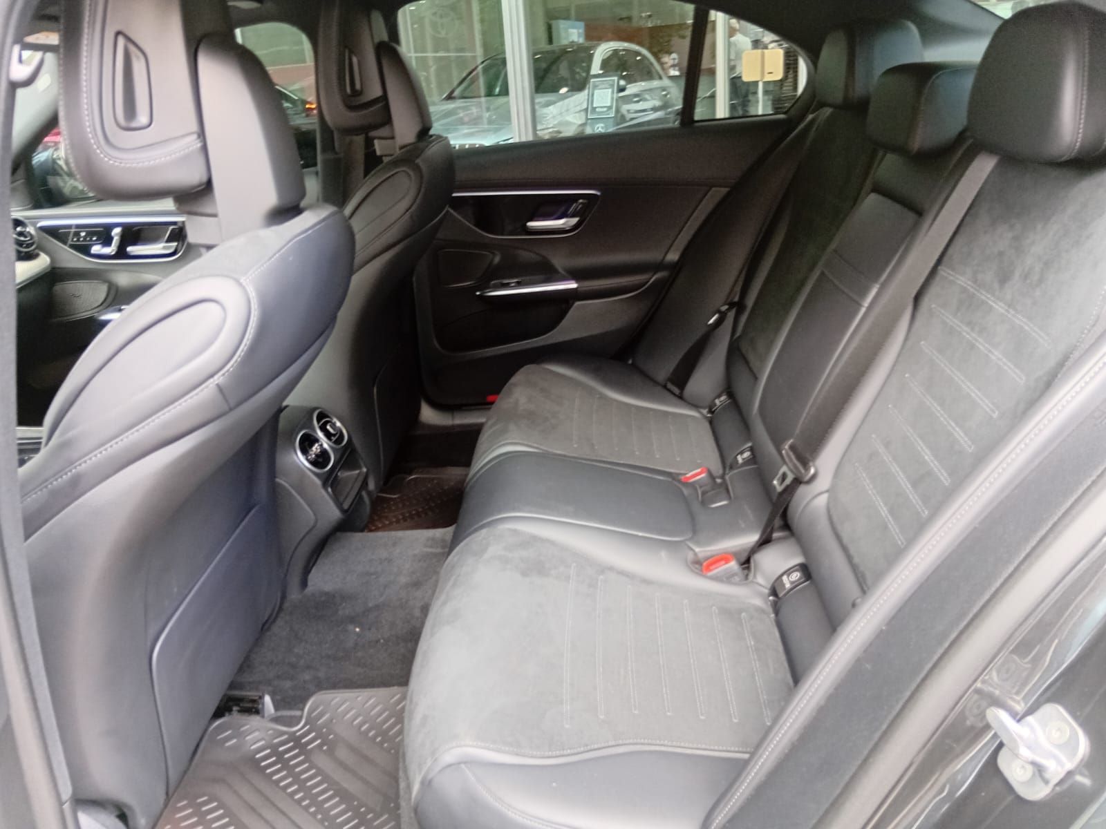 Mercedes-Benz C300 2.0 AMG line Sedan 258Cv 2024