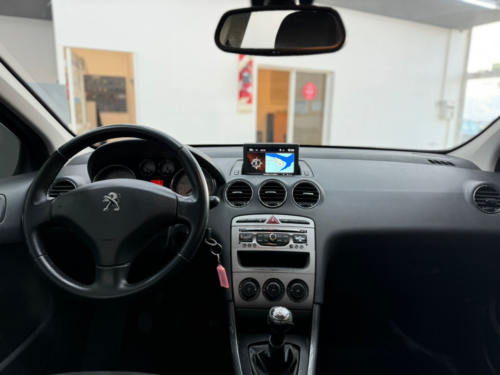 Peugeot 308 ALLURE 1,6 NAV 2013