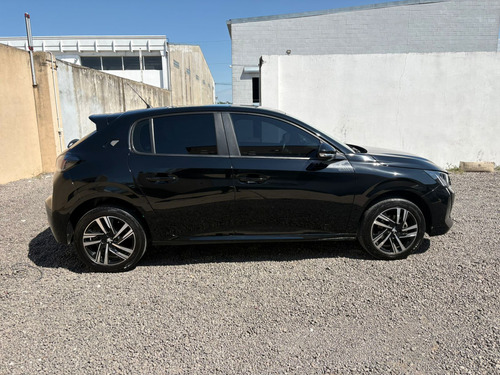 Peugeot 208 ROADTRIP AM24 2023