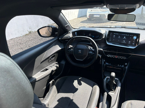 Peugeot 208 ROADTRIP AM24 2023