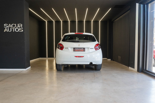 Peugeot 208 1.6 Allure 2020