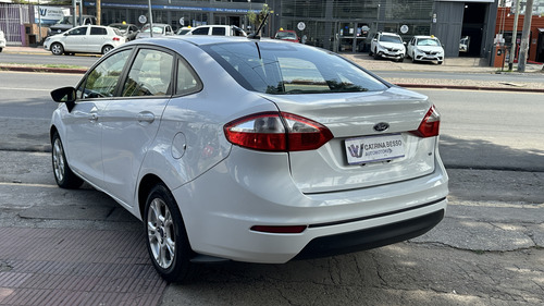 Ford Fiesta Kinetic 1.6 S Plus 120cv 2014