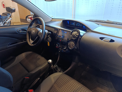 Toyota Etios 1.5 Sedan Xls 2023