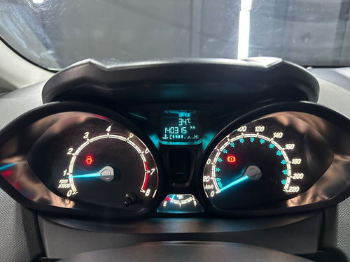 Ford Fiesta 1.6 SE KD 5P L14 2014