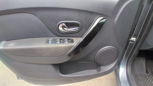 Renault Logan 1.6 16v Intense 2025