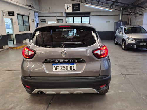 Renault Captur 2.0 Zen 2022