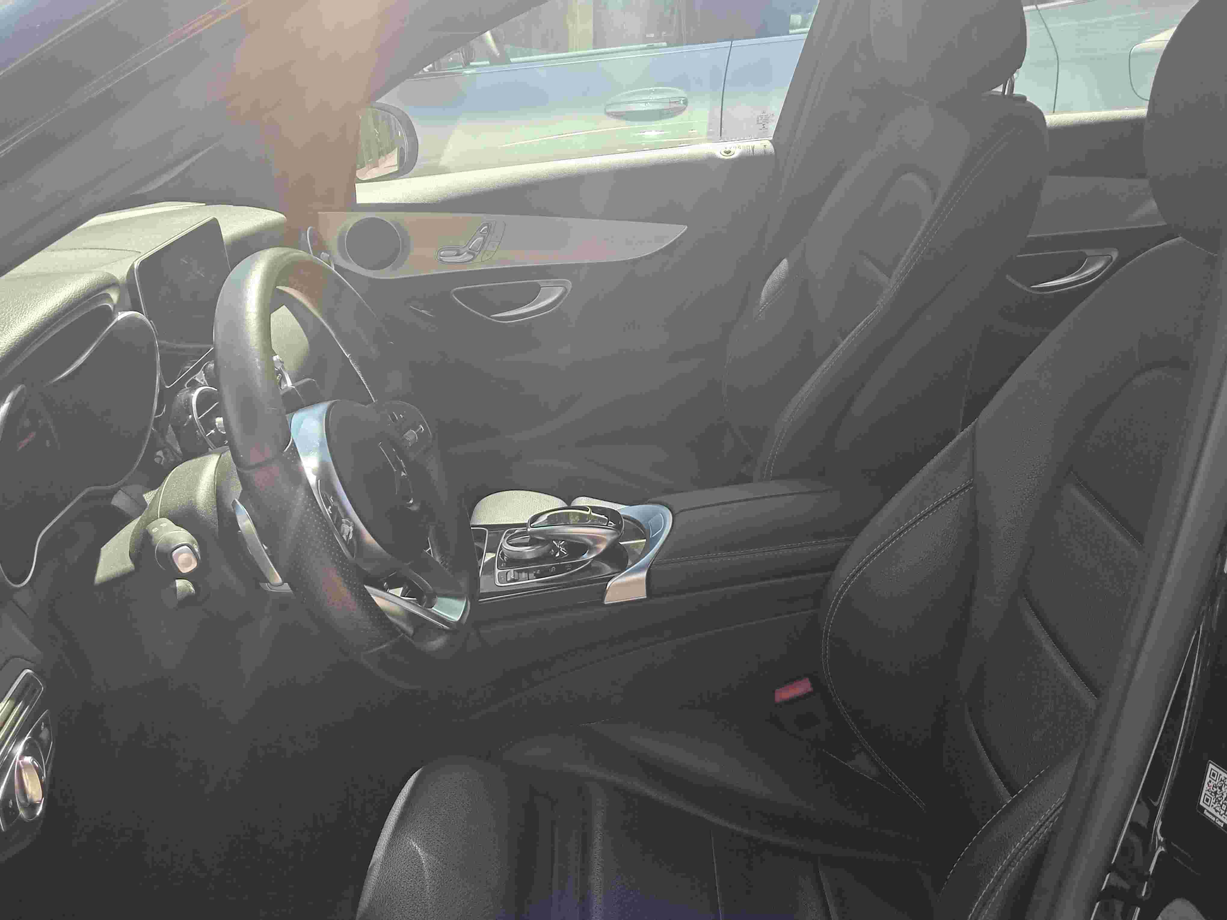 Mercedes-Benz C300 2.0 Sedan AMG line 2019