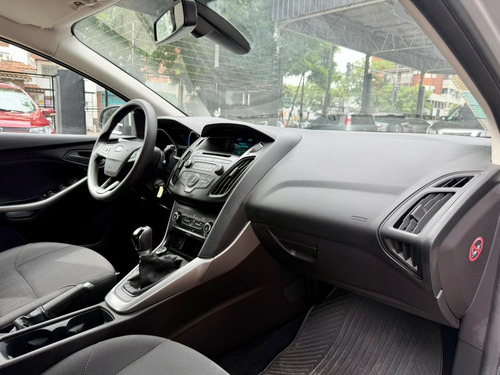 Ford Focus 1.6 S 5P L16 2016