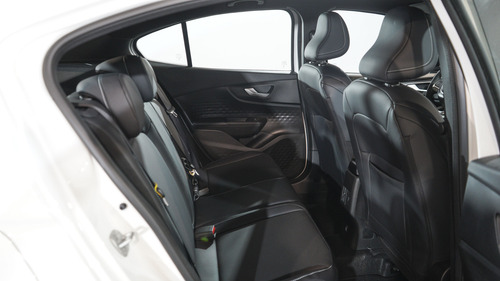 Fiat FASTBACK 1.3 T270 At6 2025