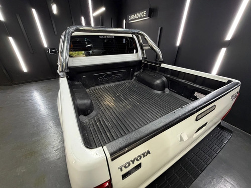 Toyota Hilux 3.0 TDI 4X2 DC SRV CUERO L12 2012