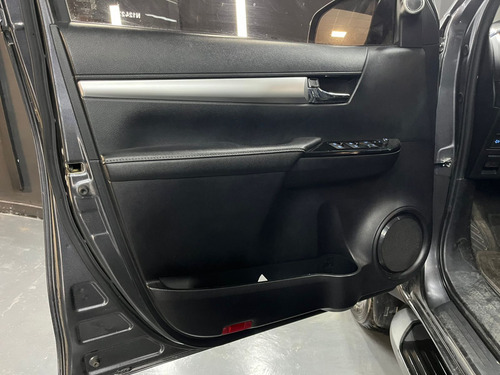 Toyota Hilux 2.8 TDI 4X2 SRX AT6 2022