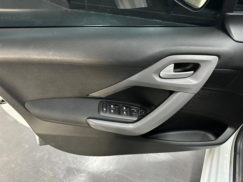 Peugeot 208 1.6 ALLURE NAV TIPTRONIC 5P L15 2017