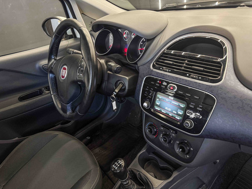 Fiat Punto 1.4 Attractive Pack Top Uconnect 2016