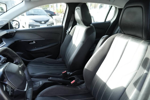 Peugeot 208 1.6 5p Feline Tip 2021