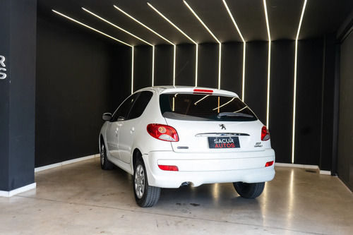 Peugeot 207 Compact 1.4 HDI 5P ALLURE 2015