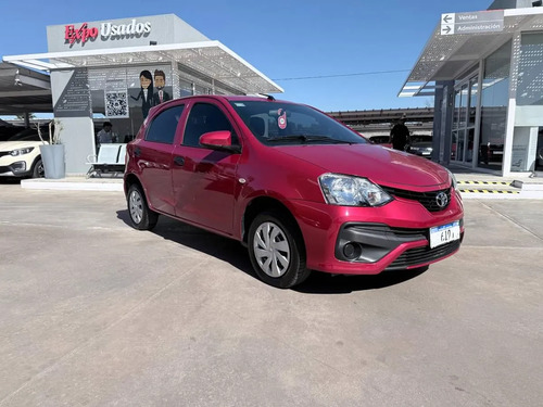 Toyota Etios 1.5 X 5p 2022