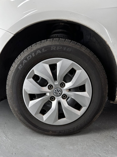 Volkswagen Gol 1.6 TREND 5P L12 2015