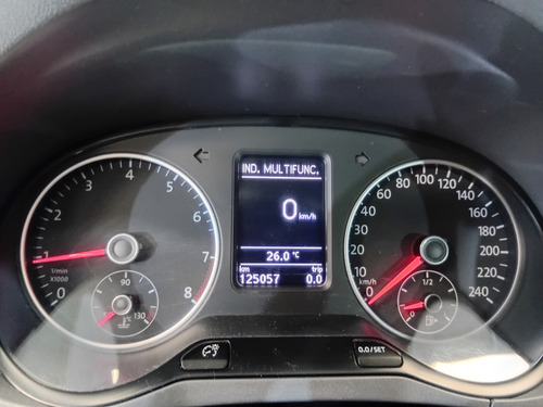 Volkswagen Suran 1.6 Highline L/15 2015