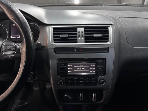 Volkswagen Suran 1.6 TRENDLINE L15 2015