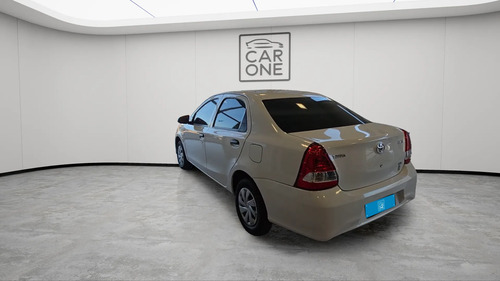 Toyota Etios 1.5 X MT6 4P 2022