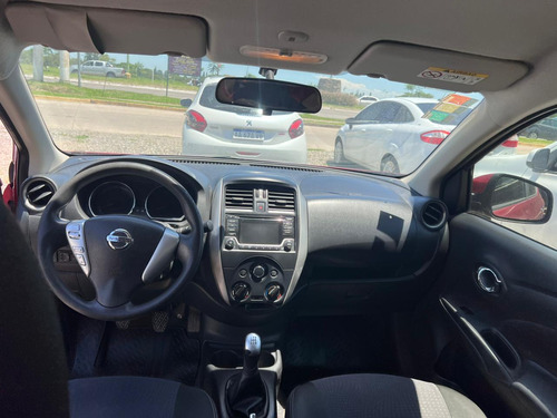 Nissan Versa 1.6 Advance Mt 2017