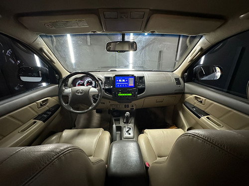 Toyota SW4 TDI SRV CUERO AT L12 2013