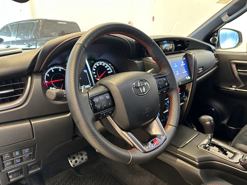 Toyota SW4 2.8 Tdi Gr-s 4x4 7as 6at 2025