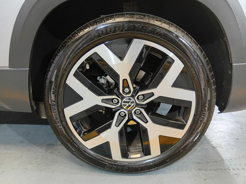 Volkswagen Taos 1.4 250 Tsi Highline At L/24 2024