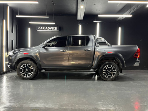 Toyota Hilux 2.8 TDI 4X2 SRX AT6 2022