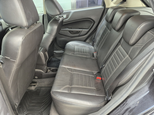 Ford Fiesta Kinetic 1.6 Titanium Powershift 120cv 2014