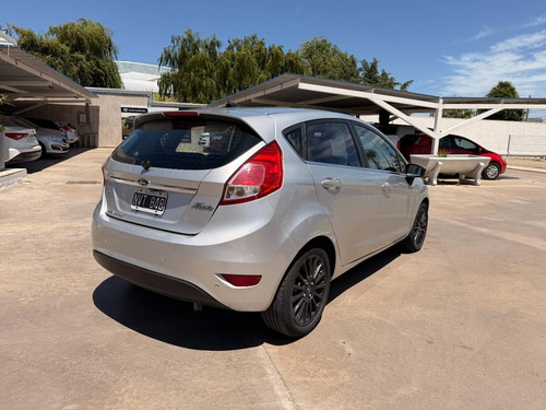 Ford Fiesta Kinetic 1.6 5p Titanium (Kd) L14 2014