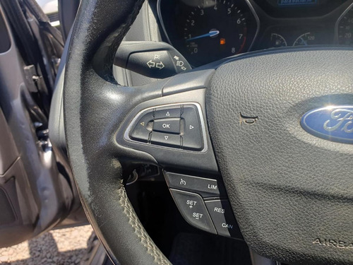 Ford Focus III 2.0 Sedan Se 2016