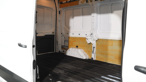 Ford Transit 2.2 Furgon Mediano 350m 2023