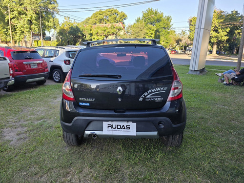 Renault Sandero 1.6 Confort 2011