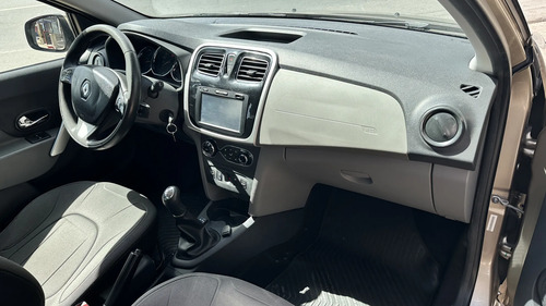 Renault Logan 1.6 Privilege 105cv Nac 2017