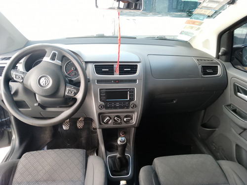 Volkswagen Suran 1.6 Comfortline 101cv 2014